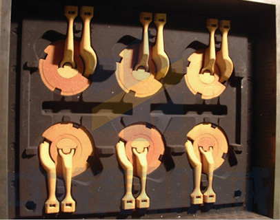 全自動造型機(jī)砂型.jpg 全自動造型機(jī)砂型.jpg