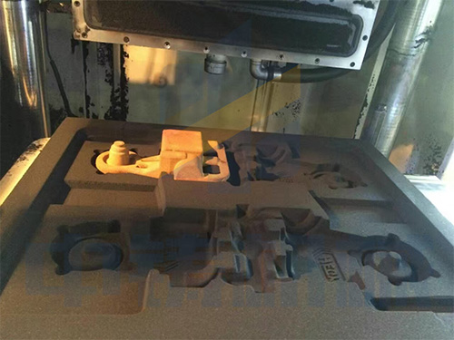 空壓機(jī)零部件造型機(jī).jpg 空壓機(jī)零部件造型機(jī).jpg