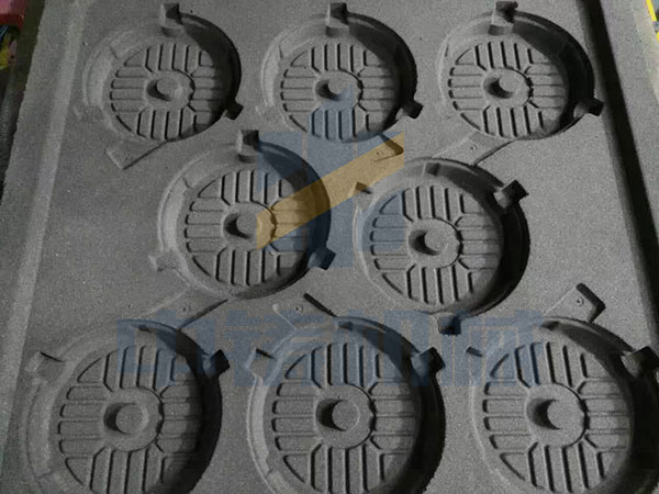 全自動造型機(jī)砂型效果.jpg 全自動造型機(jī)砂型效果.jpg