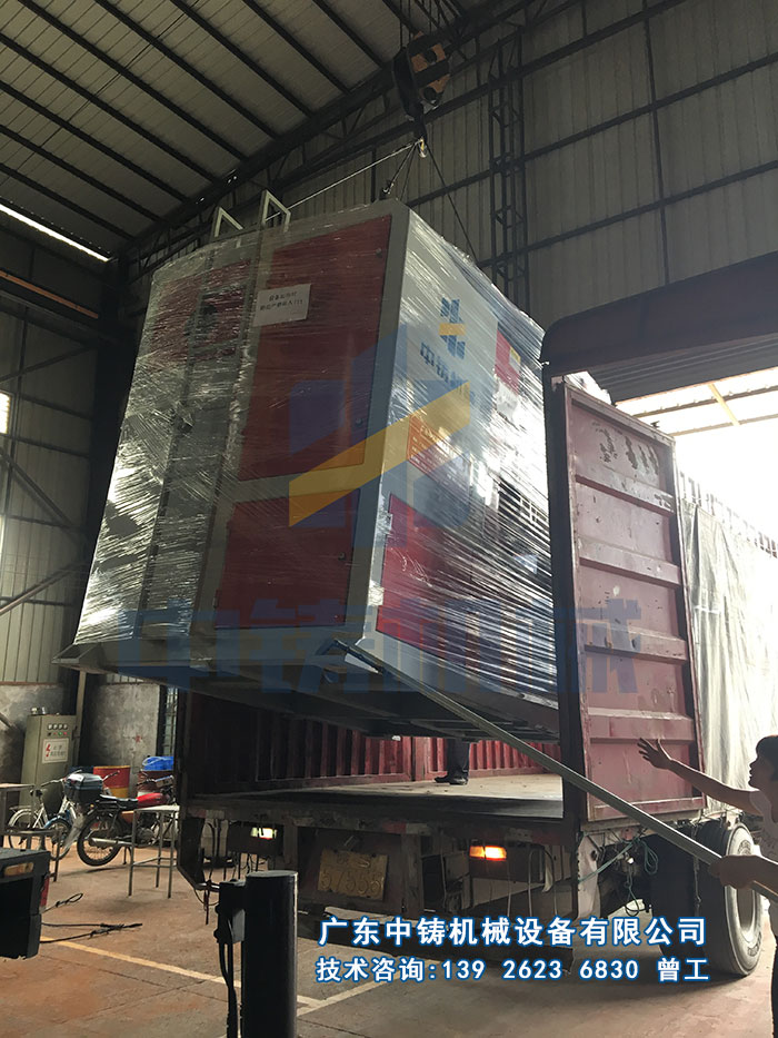 全自動水平造型機.jpg 全自動水平造型機.jpg