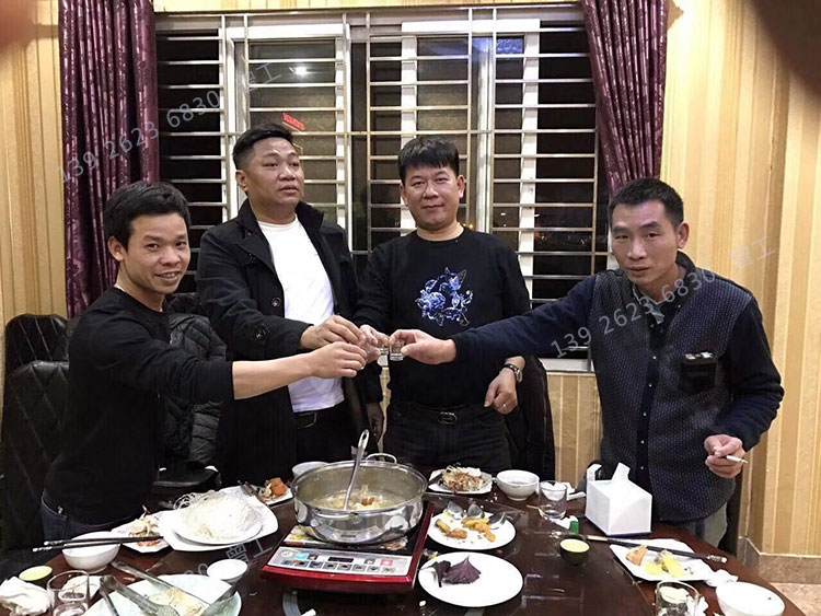 越南全自動(dòng)造型機(jī) 越南全自動(dòng)造型機(jī)