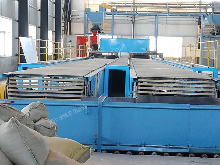 全自動(dòng)造型機(jī)鏈板輸送線.jpg 全自動(dòng)造型機(jī)鏈板輸送線.jpg