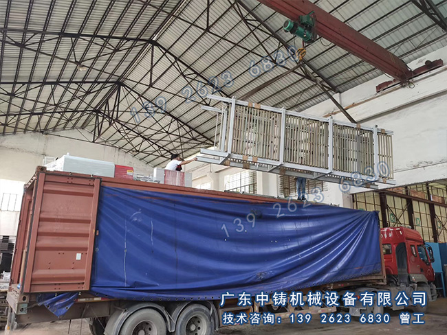 全自動(dòng)造型機(jī).jpg 全自動(dòng)造型機(jī).jpg